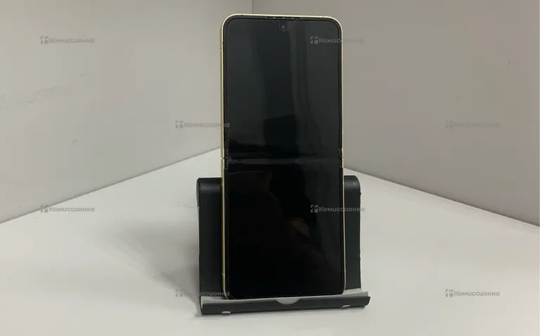 Samsung Galaxy Z Flip 6 12/256Gb