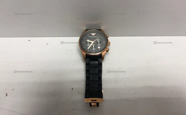 Часы  Emporio Armani