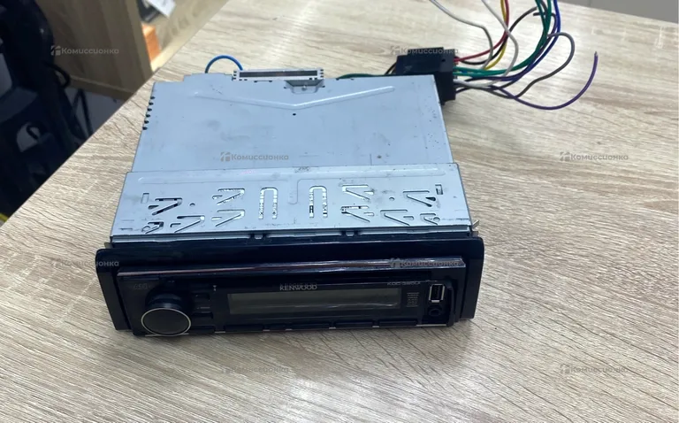 Kenwood kdc 320ui