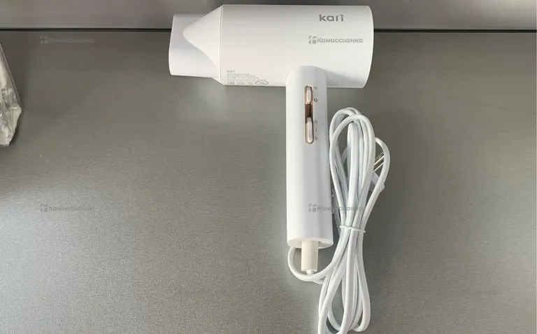 Фен Kari E220