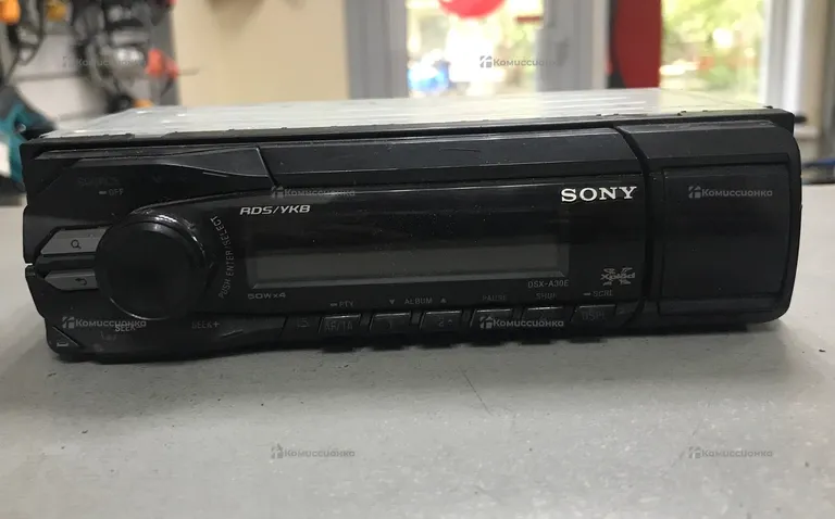 Автомагнитола  Sony SDX-A30E