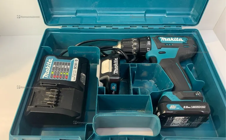Дрель шуруповерт Makita DF333D