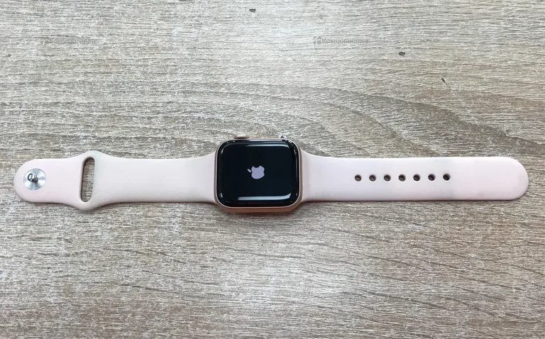 Часы  Apple watch 5 40mm