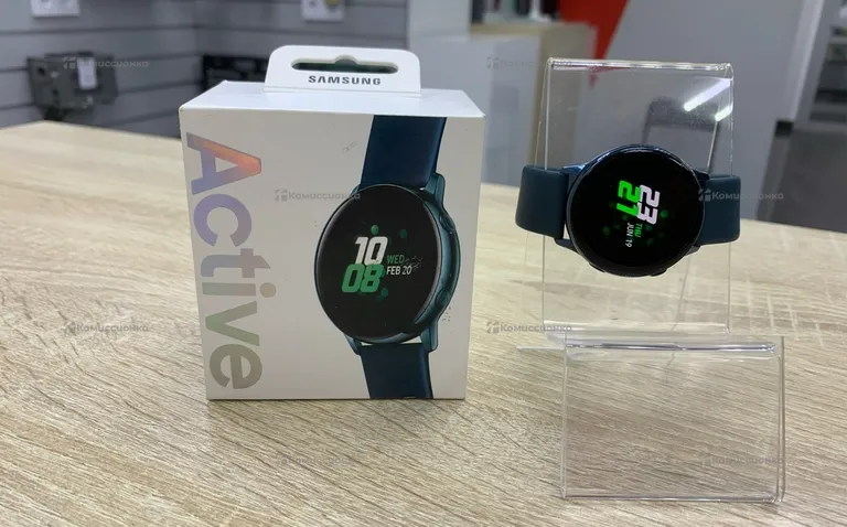 Часы Samsung Galaxy Watch Active
