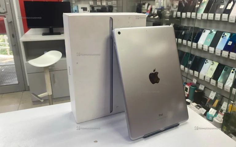 Планшет Apple Apple iPad 6 поколения 32GB