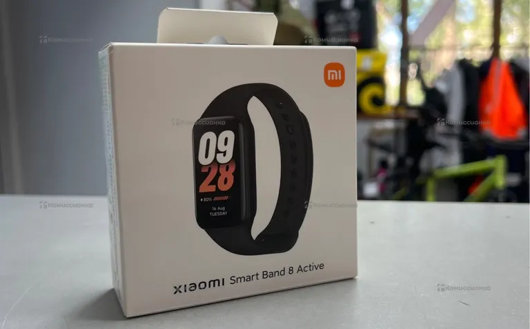 Часы Xiaomi Smart Band 8 Active