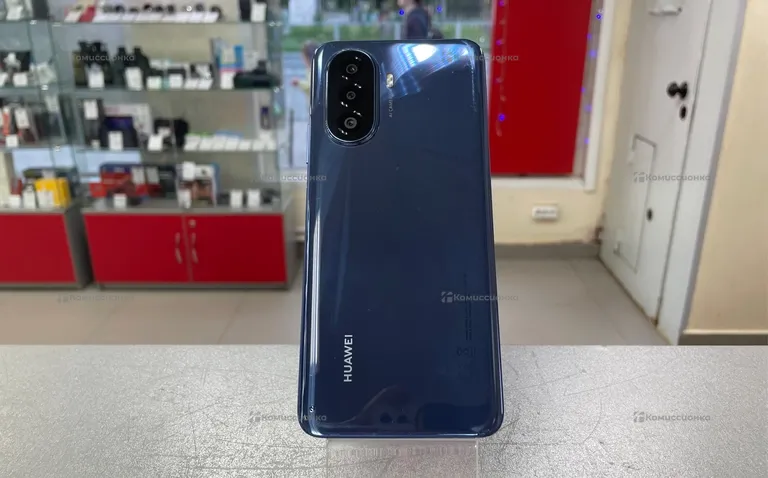 Huawei Nova Y70 4/128 ГБ