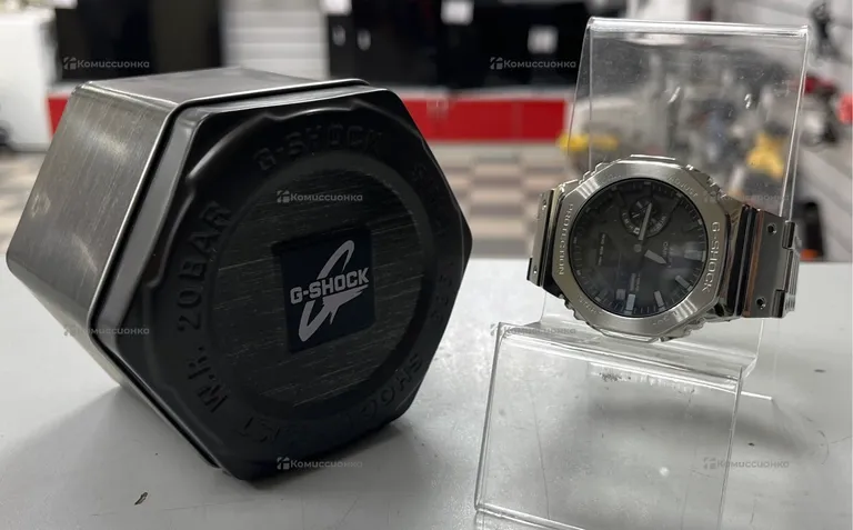 Часы  Casio G-SHOCK GM-B2100