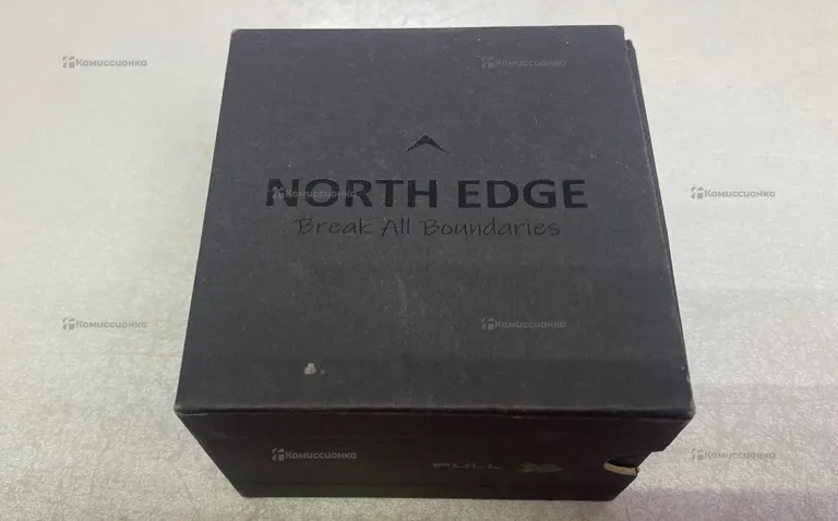 Часы  North Edge
