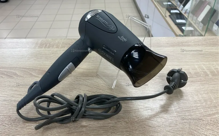 Фен SCARLETT Ionic BeautyPro 1400W