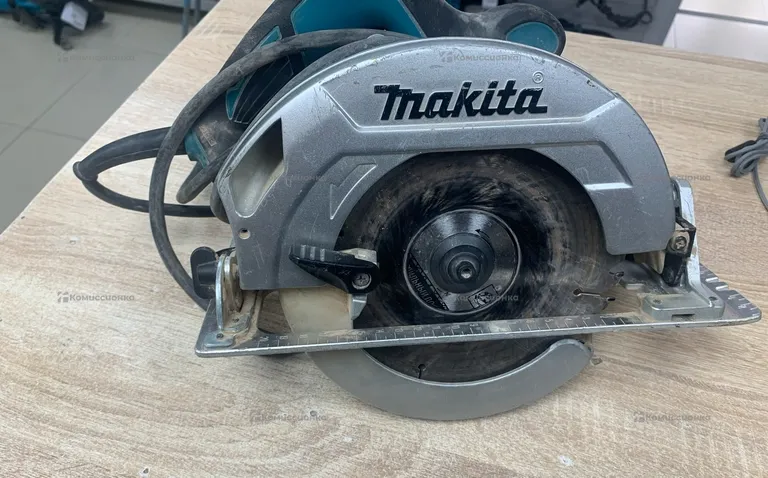 Дисковая пила Makita HS7611.