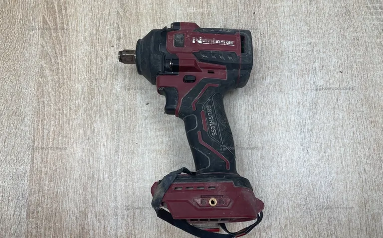 гайковерт ударный бесщеточный Niw-20-accum