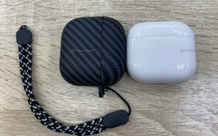 Наушники  AirPods 4