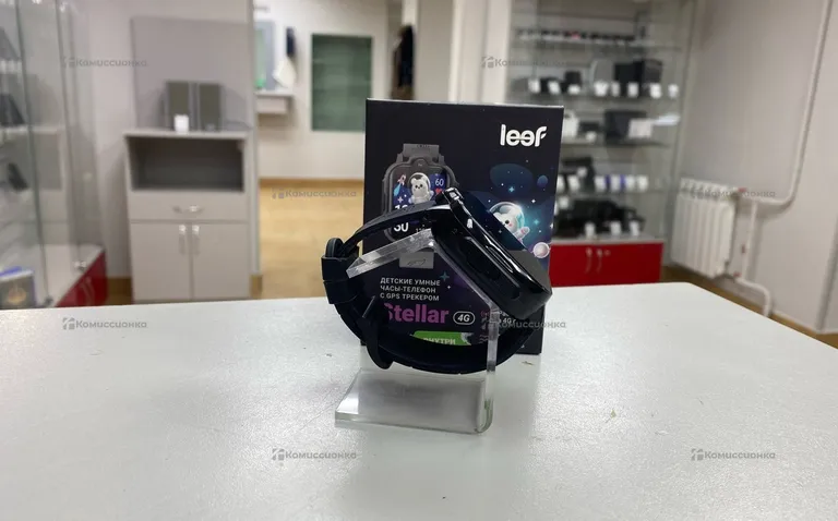 Часы Leef Stellar