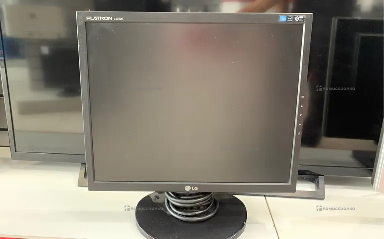 Монитор LG Flatron L1752S