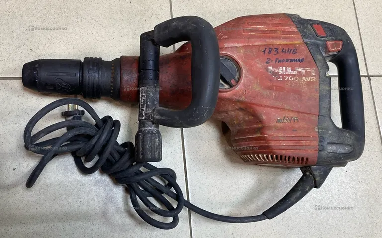 Отбойный молоток HILTI TE 700-AVR 230V