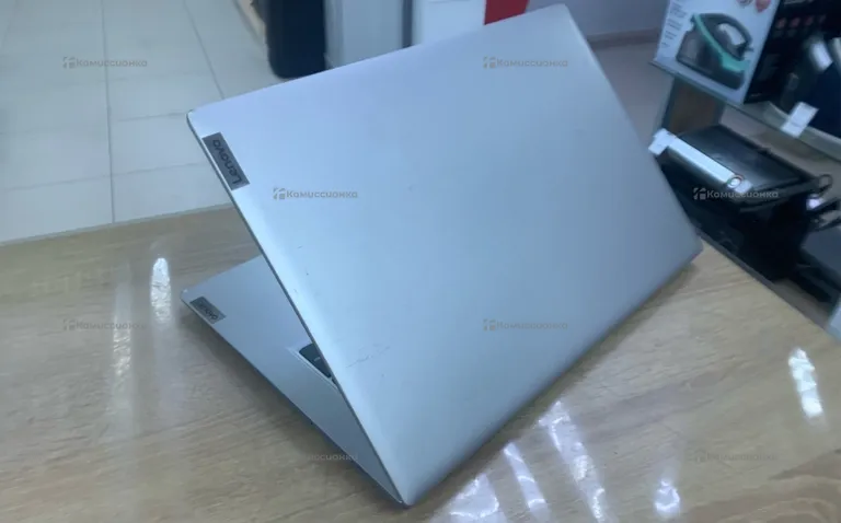 Ноутбук Lenovo 17ada05