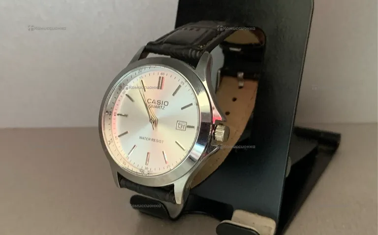 Часы  Casio