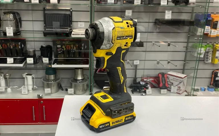 Винтоверт Dewalt DCF850 type1