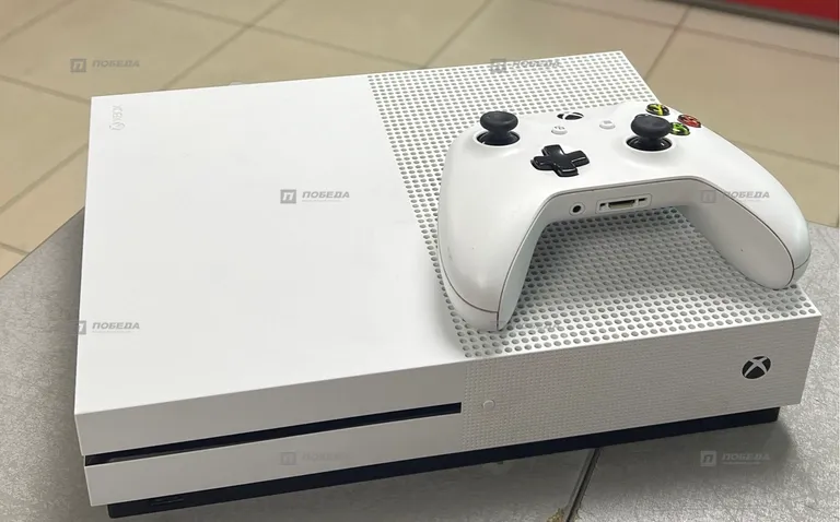 Приставка Xbox One S 500 ГБ