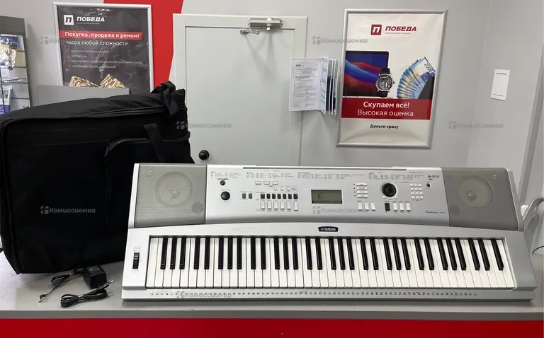 Синтезатор Yamaha DGX-230