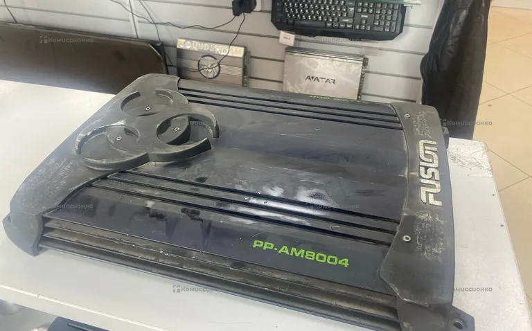 Усилитель  Fusion PP-AM8004 800Вт