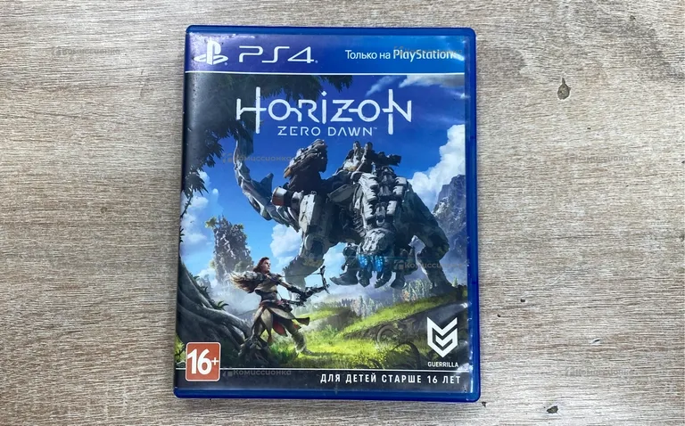 PS4. Диск PS4 Horizon Zero Dawn.