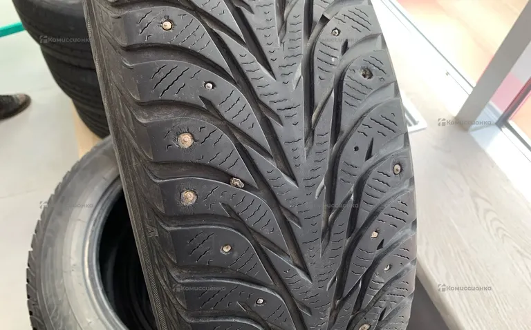 Шины шипованные Yokohama ice guard 215/60 R17