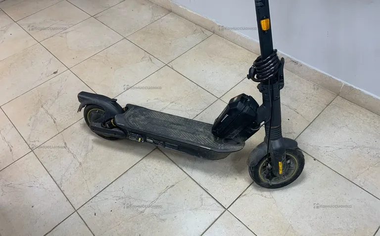 Электросамокат ninebot max g2