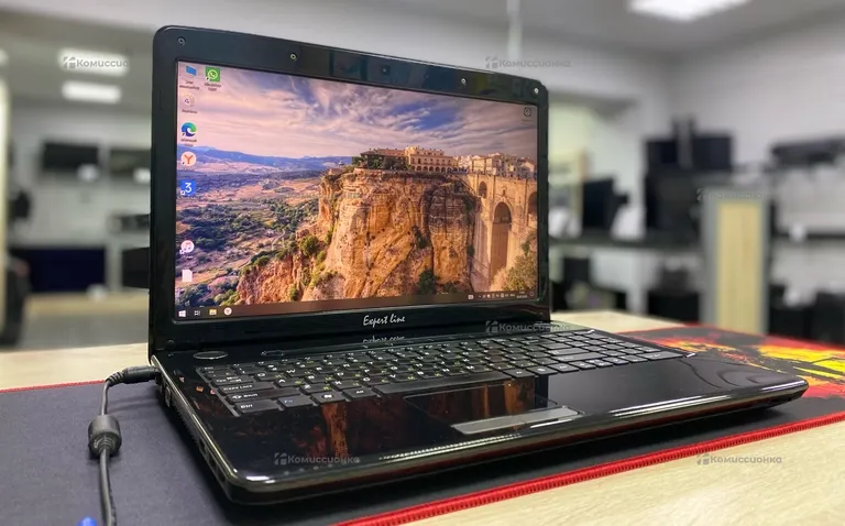 Ноутбук  Expert Line core i3 2348