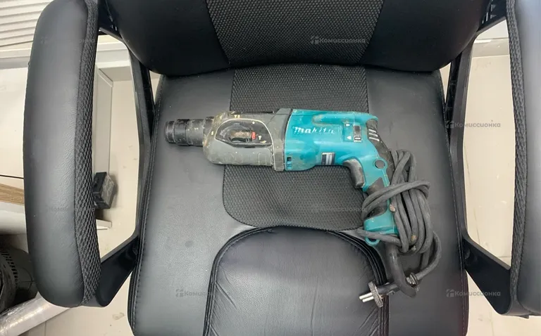перфаратор makita HR2470