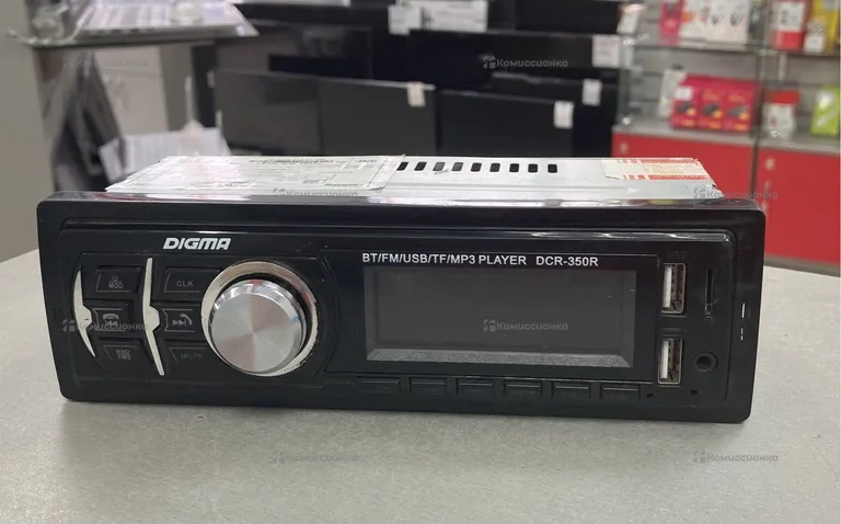 Автомагнитола  Digma DCR-350R