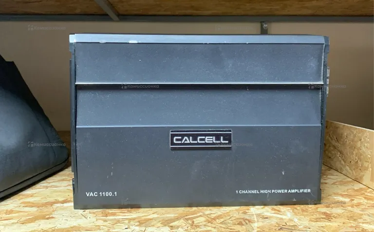 Усилитель  CALCELL VAC 1100.1