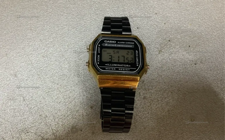 Часы  Casio A168