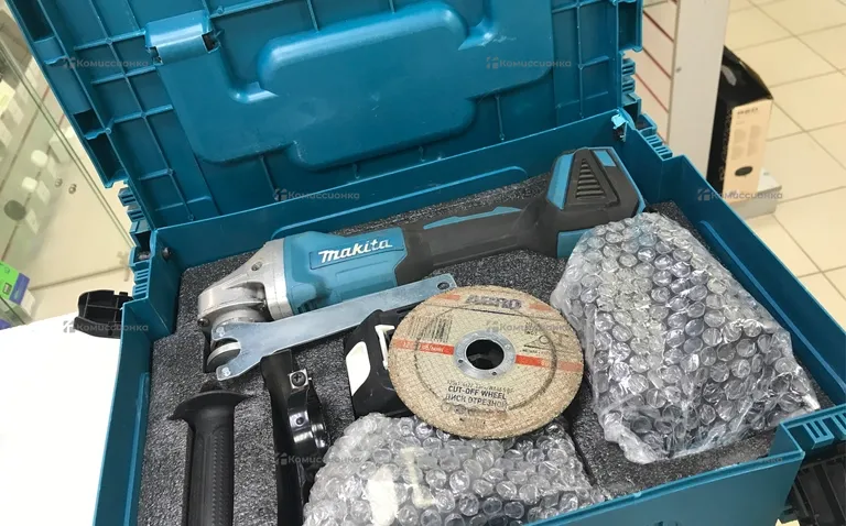 Аккумуляторная уши 125 Makita реплика