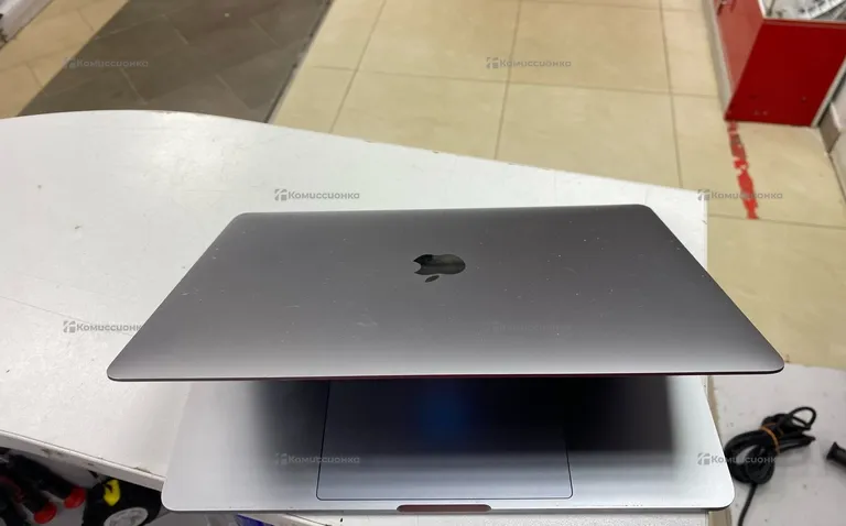 Ноутбук  MacBook Pro 13 2017