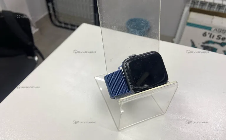 Часы  Apple Watch 4 44mm