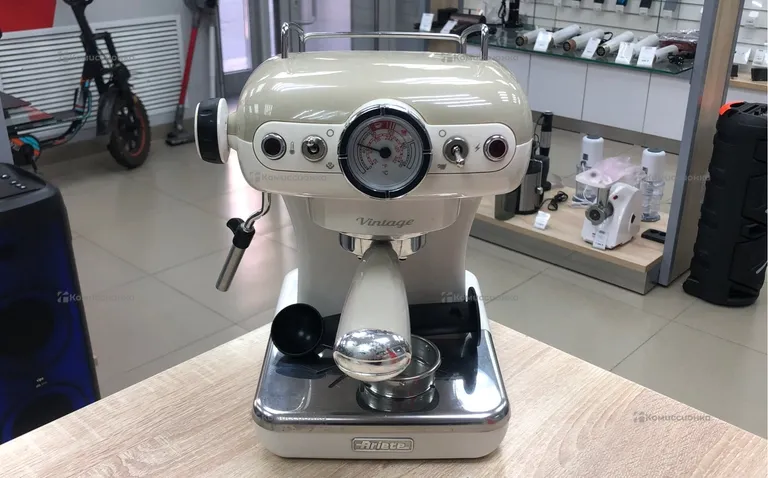 Кофемашина рожковая Ariete 1389 Vintage