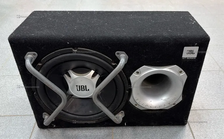 Сабвуфер JBL 12