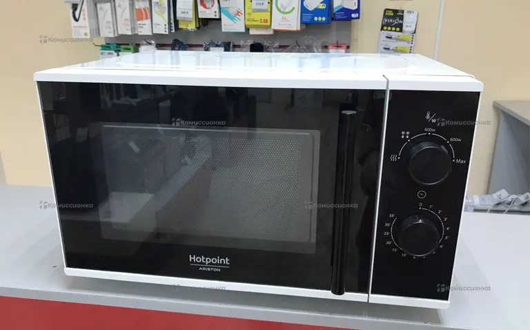 Микроволновая печь Hotpoint Aristoton