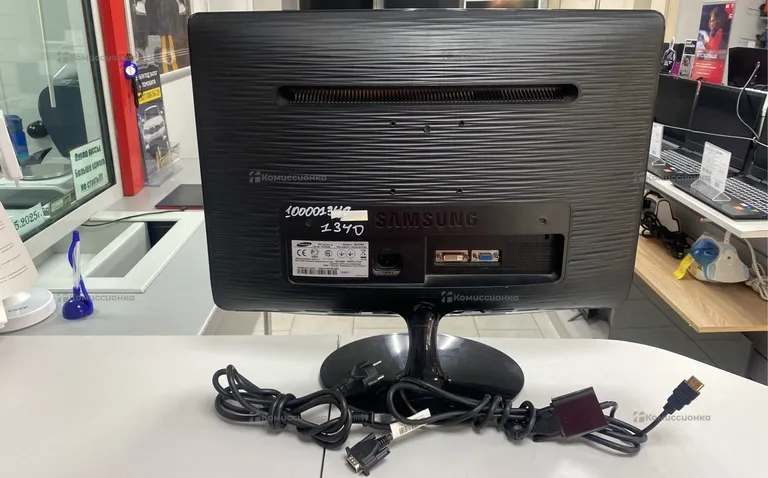 Монитор Samsung pu22ws