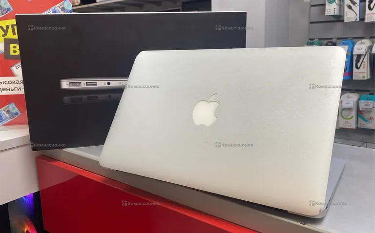 Ноутбук  MacBook Air 11–inch