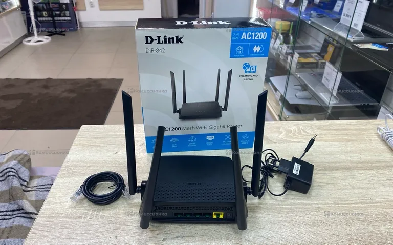 Роутер D-Link DIR-842