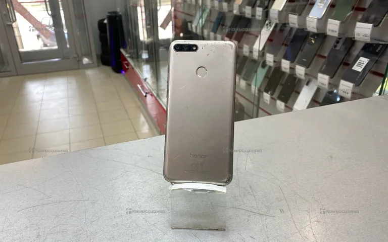 Honor 7C 3/32 ГБ
