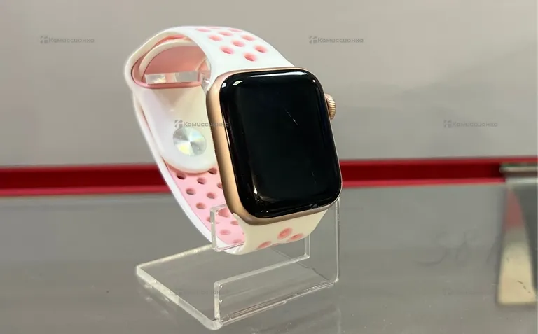 Часы  Apple Watch 6 40mm