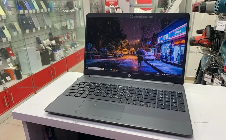 Ноутбук «HP Laptop 15s-eq1274ur»