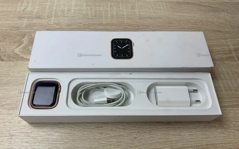 Часы  APPLE WATCH 5 44mm
