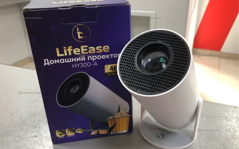 Проектор  LifeEase HY300