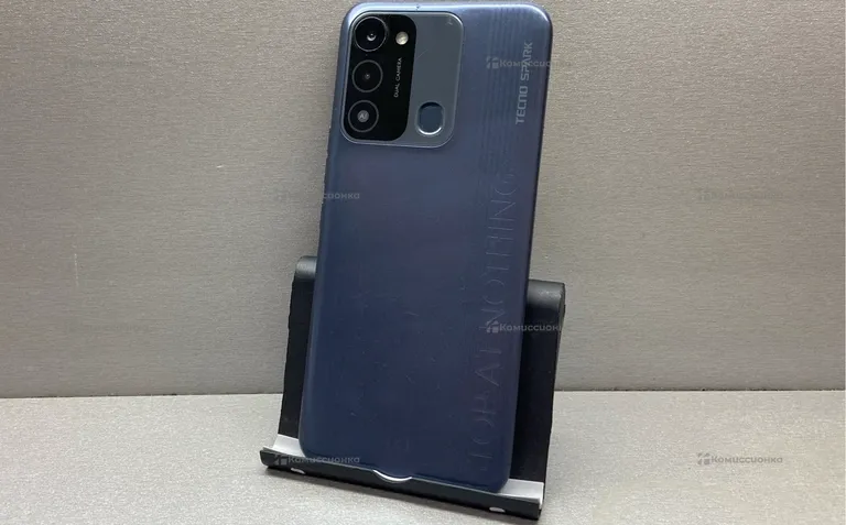 Tecno Spark 8C 4/64 ГБ