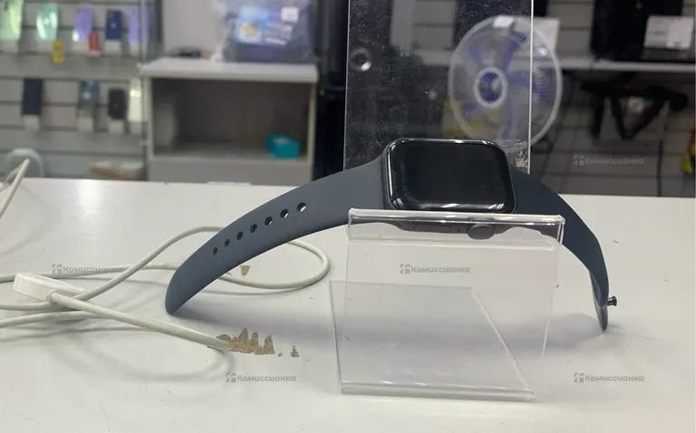 Apple Watch SE GPS Aluminum 40mm (1st gen)